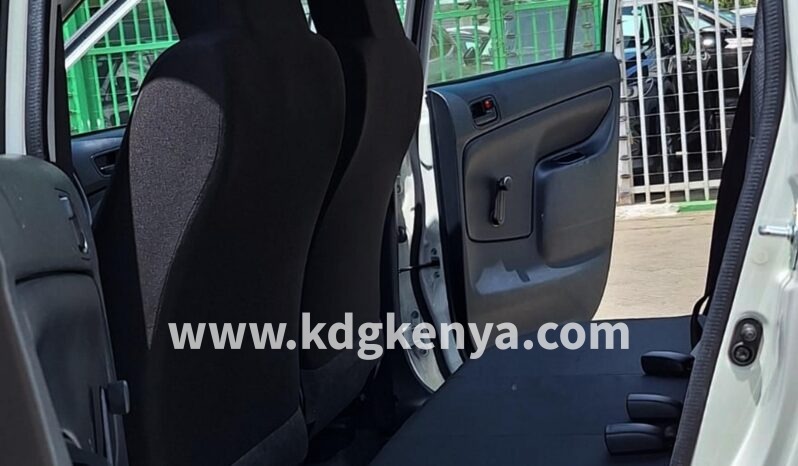 
TOYOTA – PROBOX VAN (DX COMFORT) full									