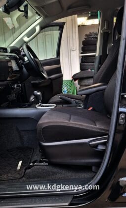 TOYOTA – HILUX (DX 2.4 D) full