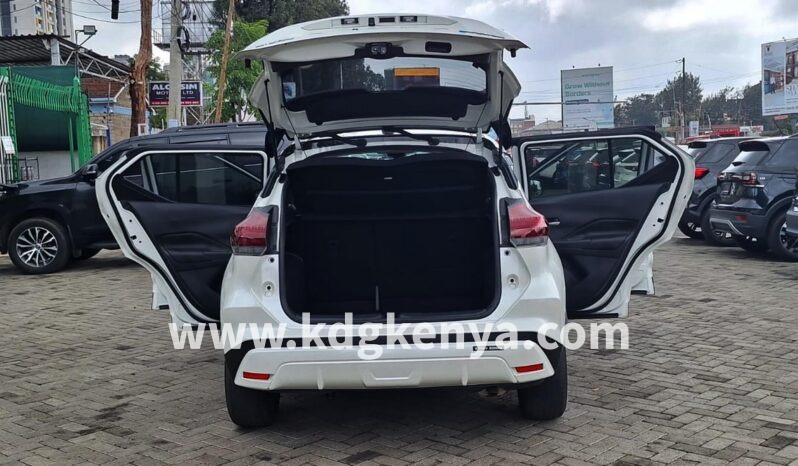 
NISSAN- KICKS ( 1.2 X) full									