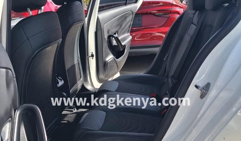 
MERCEDES – Benz (A180 Progressive) full									