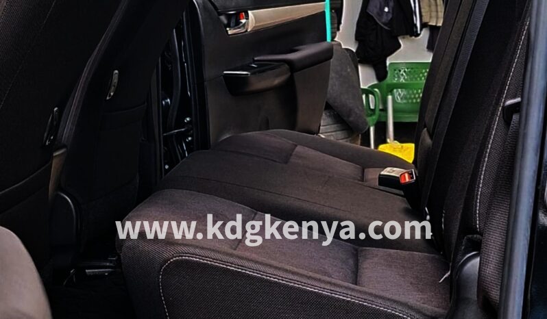 
TOYOTA – HILUX (DX 2.4 D) full									