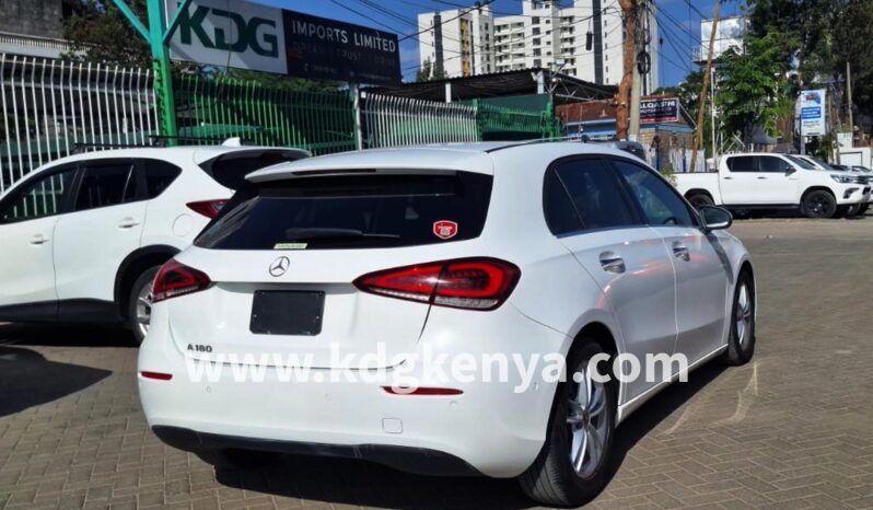 
MERCEDES – Benz (A180 Progressive) full									