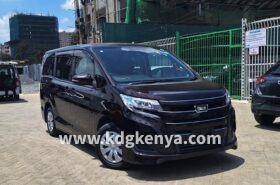 NOAH ( X GRADE /7SEATER)