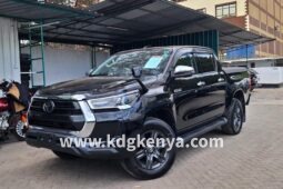 TOYOTA – HILUX (DX 2.4 D)