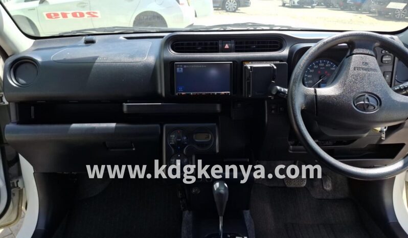 
TOYOTA – PROBOX VAN (DX HYBRID) full									