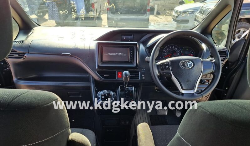 
TOYOTA -NOAH ( XGRADE/ 7 SEATER) full									