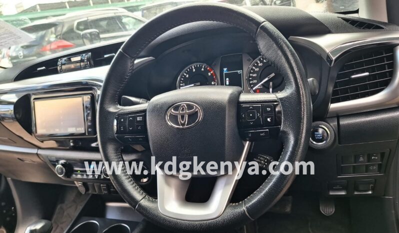 
TOYOTA – HILUX (DX 2.4 D) full									