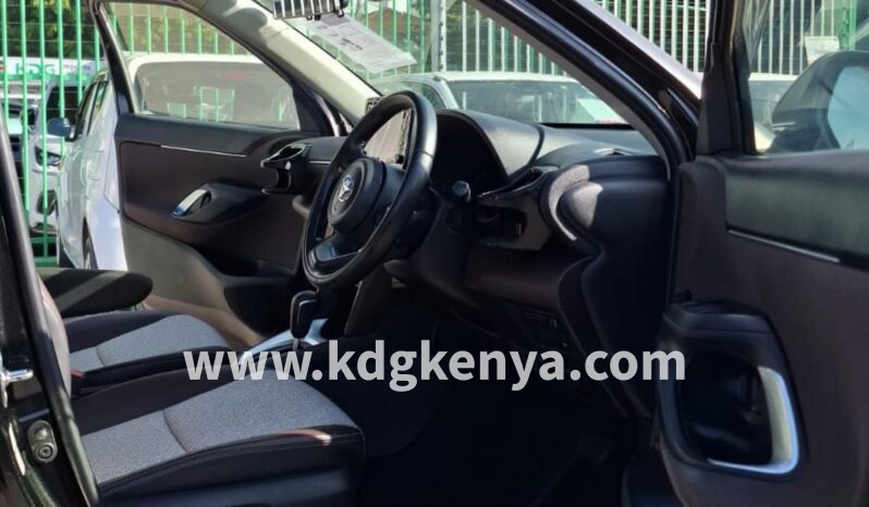 
YARIS CROSS (HYBRID X) full									