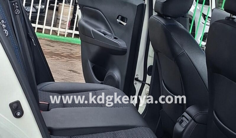 
NISSAN- KICKS ( 1.2 X) full									