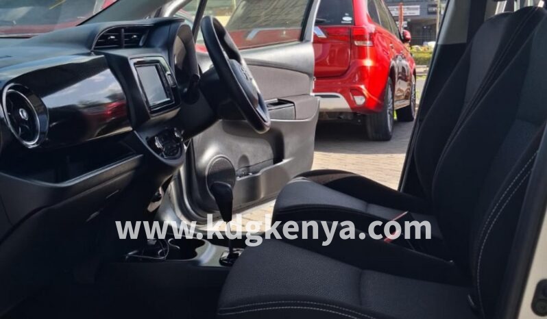 
TOYOTA – VTZ (HYBRID F) full									