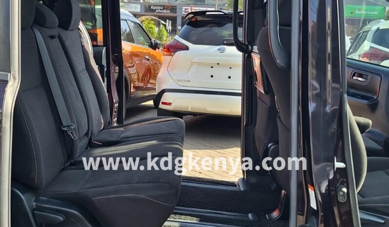 
TOYOTA -NOAH ( XGRADE/ 7 SEATER) full									