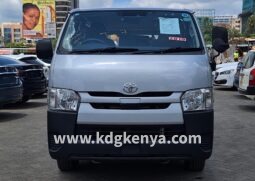 TOYOTA HIACE VAN (GDH206V)