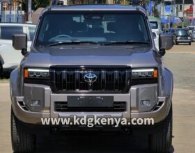 TOYOTA LANDCRUISER PRADO ( KAKADU 7 SEATER )