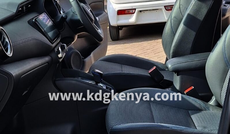 
								NISSAN- KICKS ( X GRADE ) full									