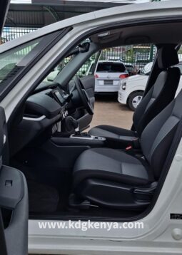 
										HONDA FIT ( HYBRID ) full									