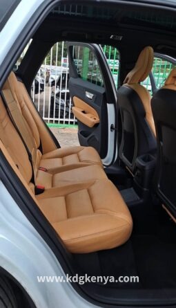 
										VOLVO-XC60 ( T8 ) full									