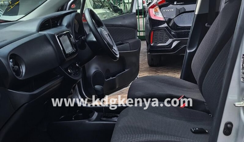 
								TOYOTA- VITZ ( HYBRID F) full									