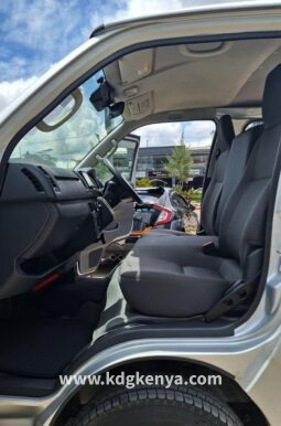 
										TOYOTA HIACE VAN (GDH206V) full									