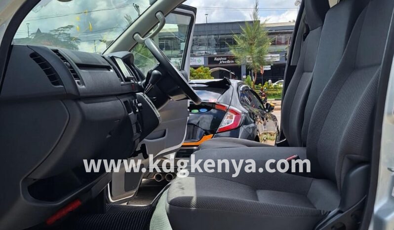 
								TOYOTA HIACE VAN (GDH206V) full									