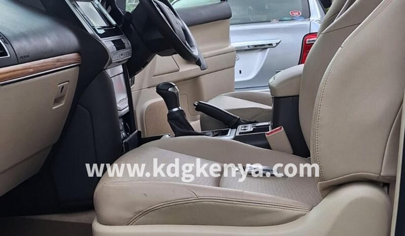 
								TOYOTA- LAND CRUISER PRADO ( TX L Package / 4WD / 7 SEATER ) full									