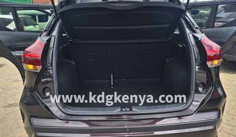 
								NISSAN KICKS (X GRADE) full									