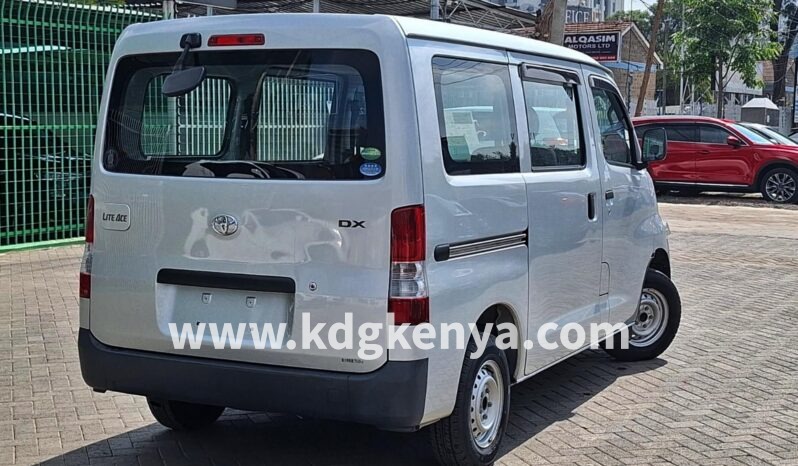 
								TOYOTA – LITEACE VAN (DX / 2WD) full									