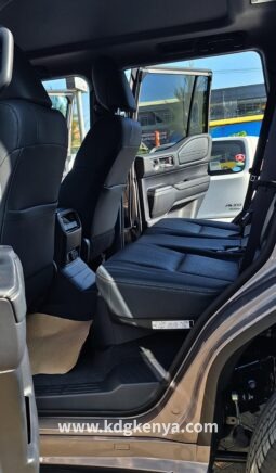 
										TOYOTA LANDCRUISER PRADO ( KAKADU 7 SEATER ) full									