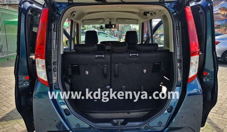 
TOYOTA ROOMY ( G COZY EDITION ) full									