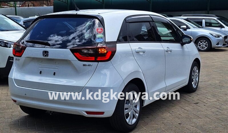 
								HONDA FIT ( HYBRID ) full									