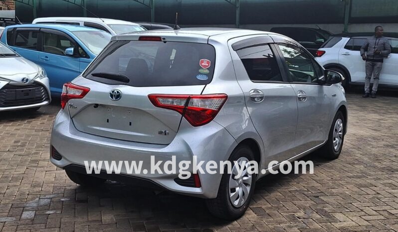 
								TOYOTA- VITZ ( HYBRID F) full									