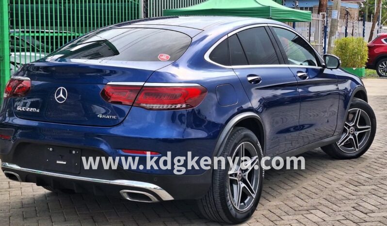 
MERCEDES BENZ GLC ( GLC220d 4MATIC Coupe AMG Line) full									