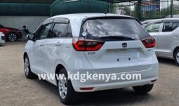 
										HONDA FIT ( HYBRID ) full									