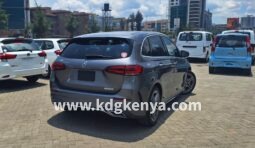 
										MERCEDES – BENZ ( B 180 ) full									