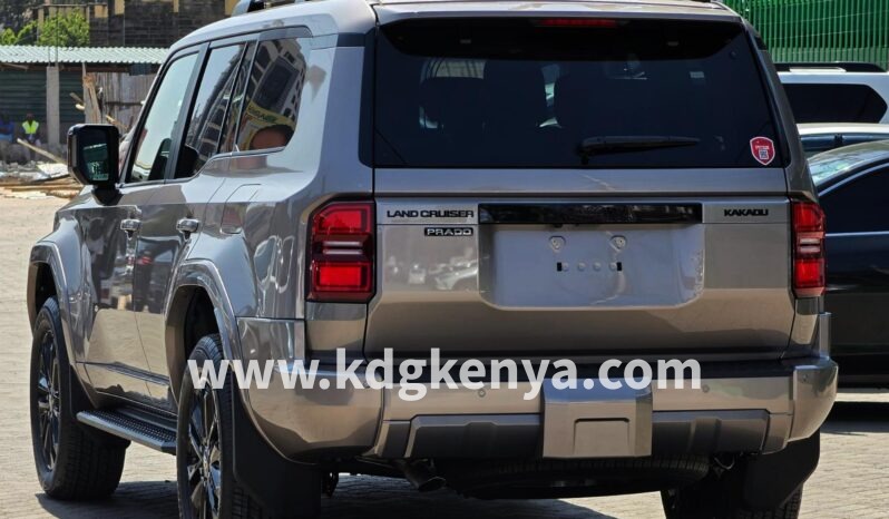 
								TOYOTA LANDCRUISER PRADO ( KAKADU 7 SEATER ) full									