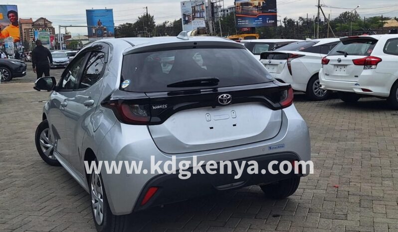 
TOYOTA YARIS (  X GRADE ) full									