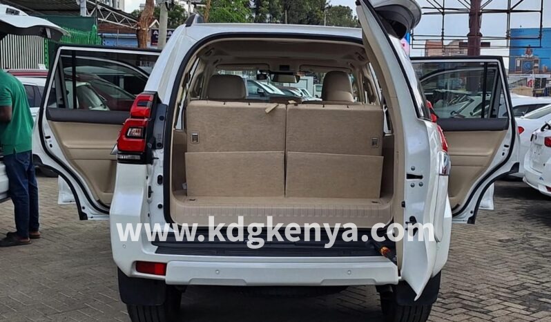 
								TOYOTA- LAND CRUISER PRADO ( TX L Package / 4WD / 7 SEATER ) full									