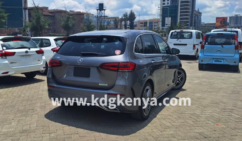 
								MERCEDES – BENZ ( B 180 ) full									