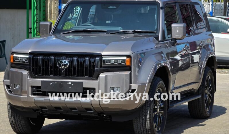 
								TOYOTA LANDCRUISER PRADO ( KAKADU 7 SEATER ) full									