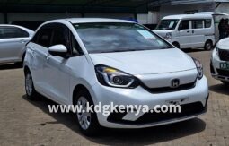 HONDA FIT ( HYBRID )