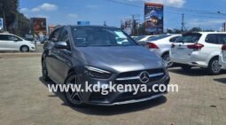 MERCEDES – BENZ ( B 180 )