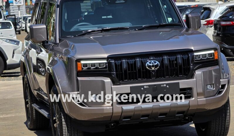 
								TOYOTA LANDCRUISER PRADO ( KAKADU 7 SEATER ) full									