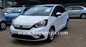 HONDA FIT ( HYBRID )