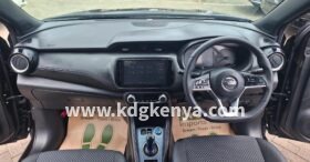 NISSAN KICKS (X GRADE)