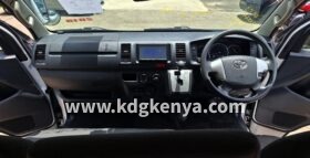 TOYOTA HIACE VAN (GDH206V)