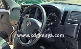 TOYOTA – LITEACE VAN (DX / 2WD)