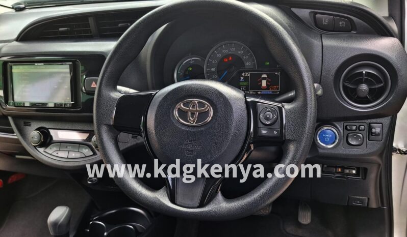 
								TOYOTA- VITZ ( HYBRID F) full									