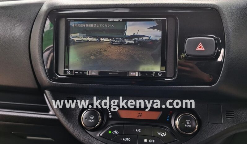 
								TOYOTA- VITZ ( HYBRID F) full									