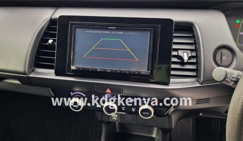 
								HONDA FIT ( HYBRID ) full									