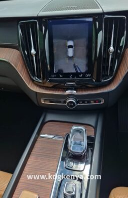 
										VOLVO-XC60 ( T8 ) full									