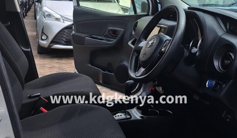 
								TOYOTA- VITZ ( HYBRID F) full									